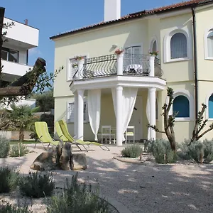 Apartment Mandolina